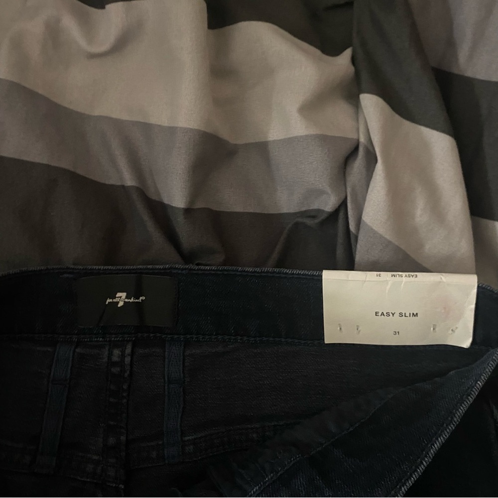 7 For All Mankind Easy Slim Jeans - Picture 6 of 6